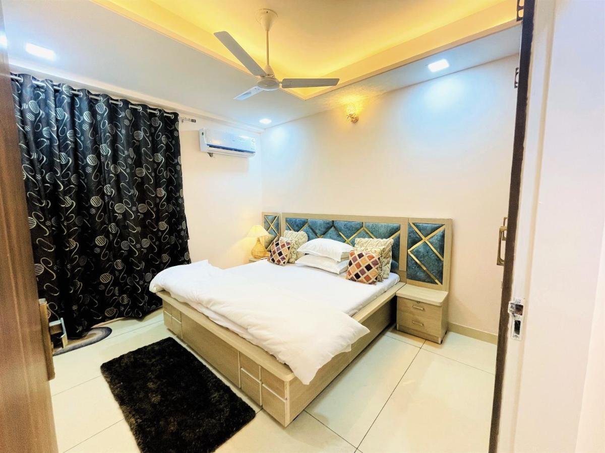 Airport Bliss Apartment+Balcony & Netflix + Prime Jaipur Eksteriør billede