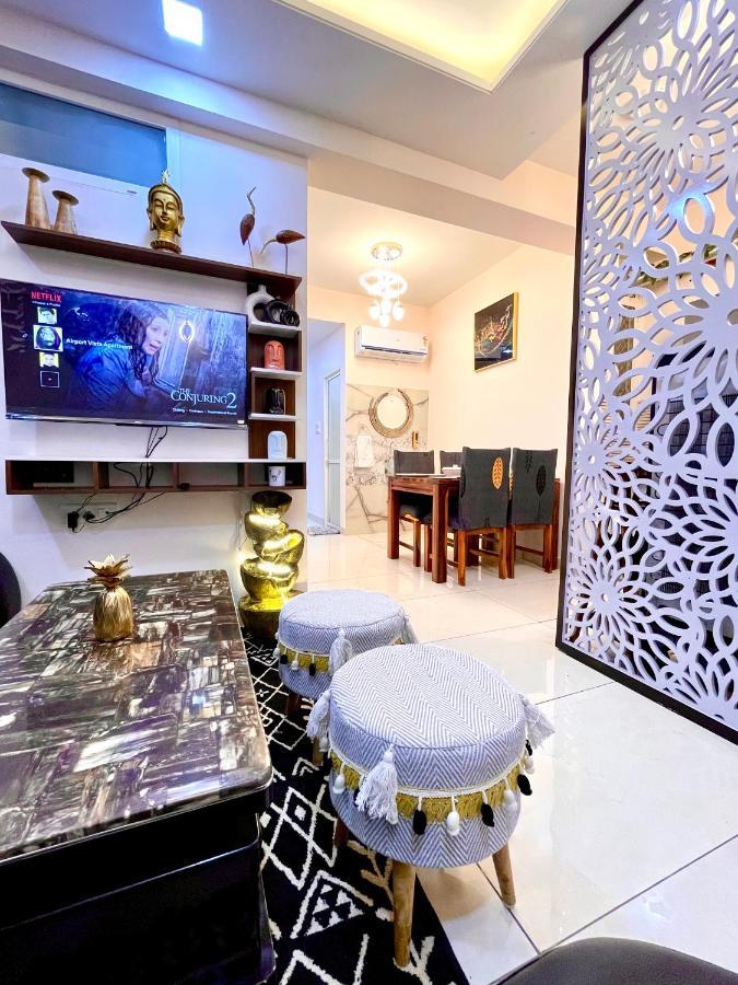 Airport Bliss Apartment+Balcony & Netflix + Prime Jaipur Eksteriør billede